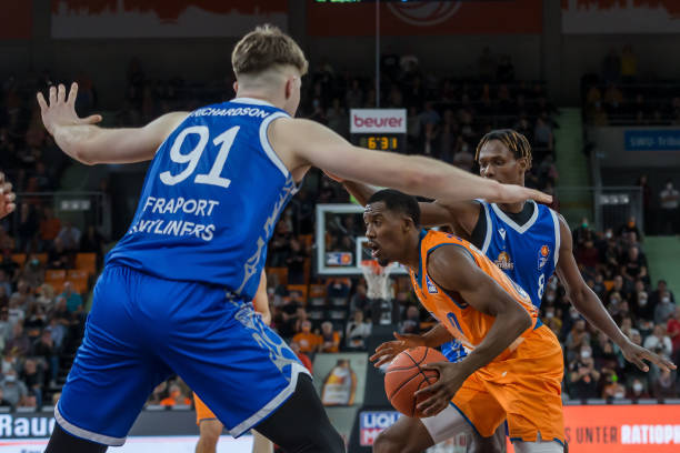 季后赛中 季后赛中